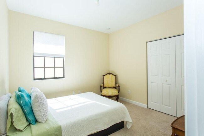 Building Photo - 10426 Wellington Parc Dr