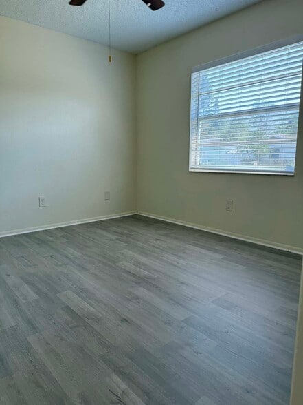 Building Photo - 600 6th Ave SE