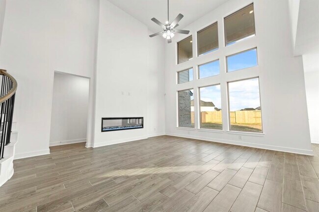 Building Photo - 8706 Gleaming Vlg Wy