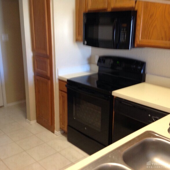 Building Photo - 6211 Valley Forge Ct