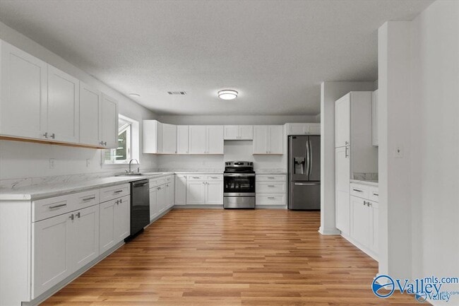 Building Photo - 8565 Curtis Rd