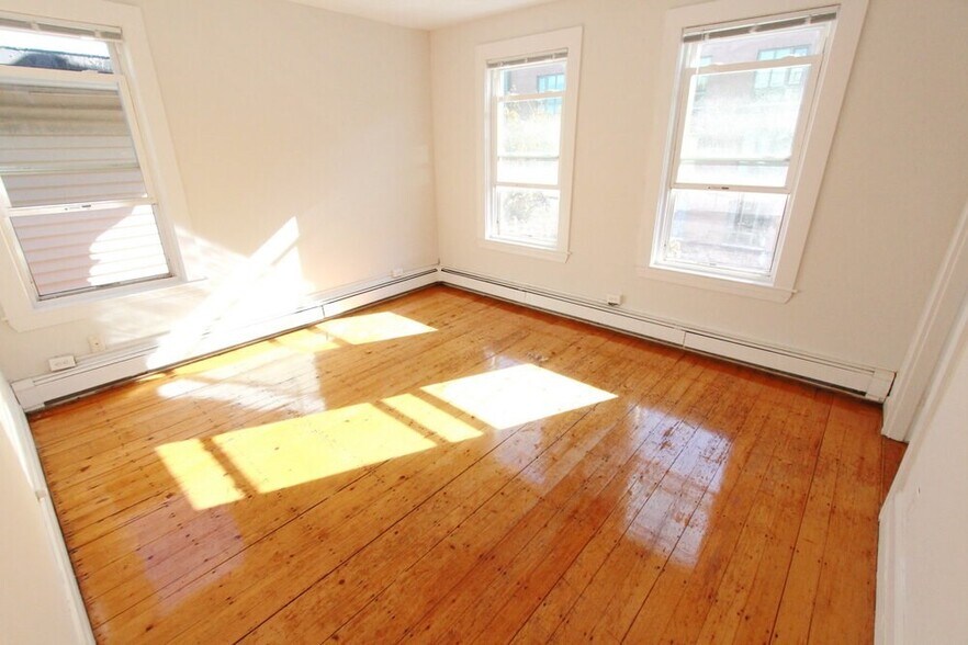 Primary Photo - 149 Cambridge St