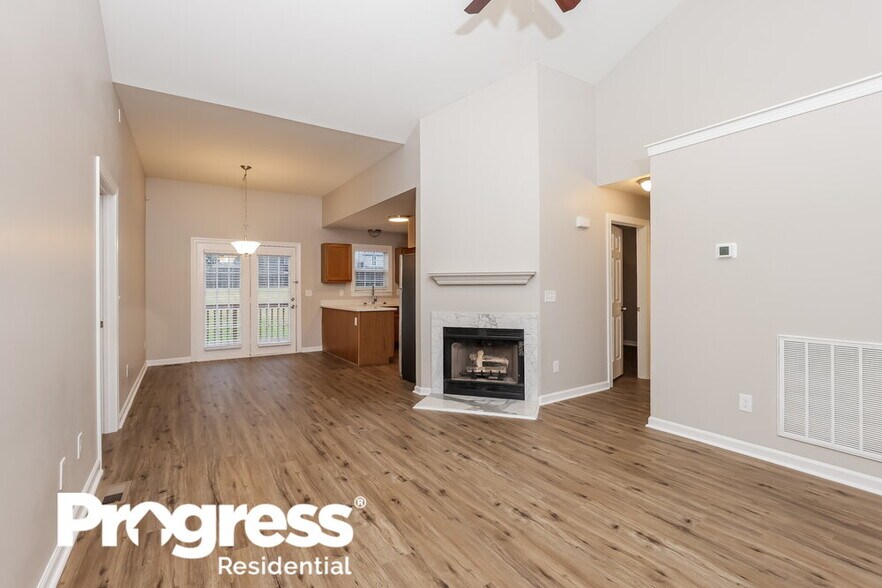 Building Photo - 608 Flicker Ct