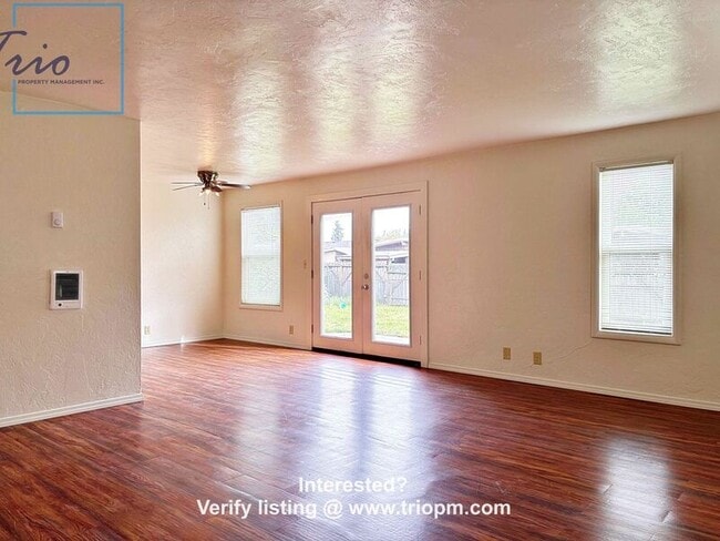 Building Photo - 2577 L St