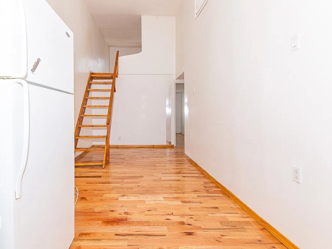 Building Photo - 79 Central Ave