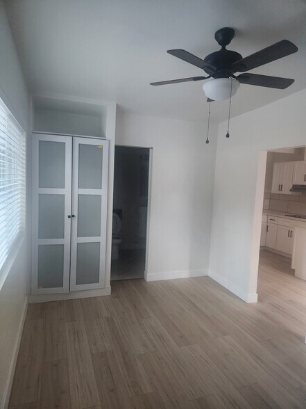 Building Photo - 7608 Buena Vista Dr