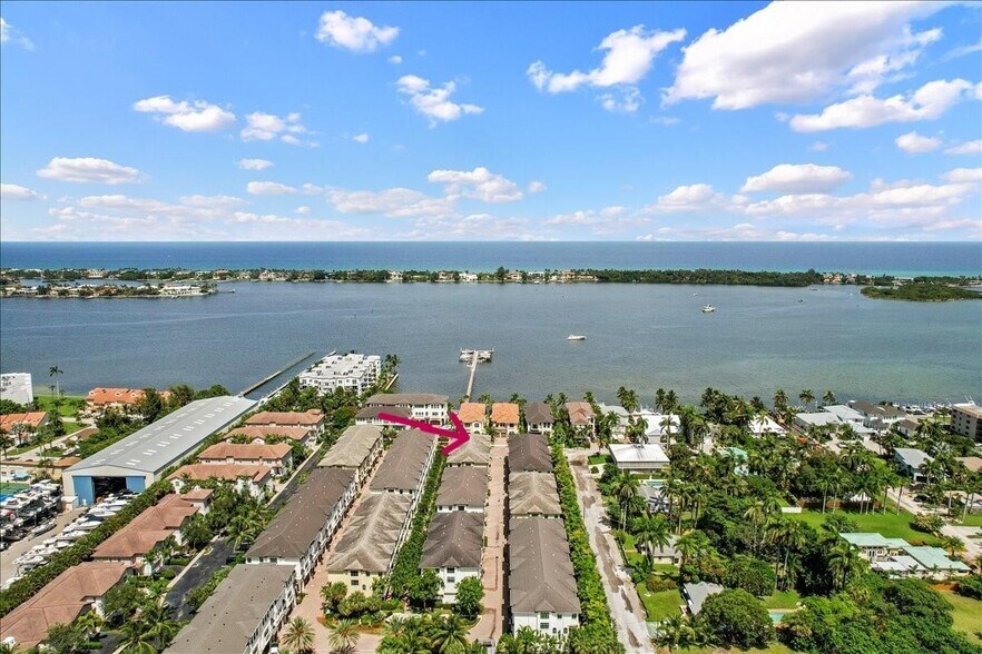 Building Photo - 619 Windward Cir N