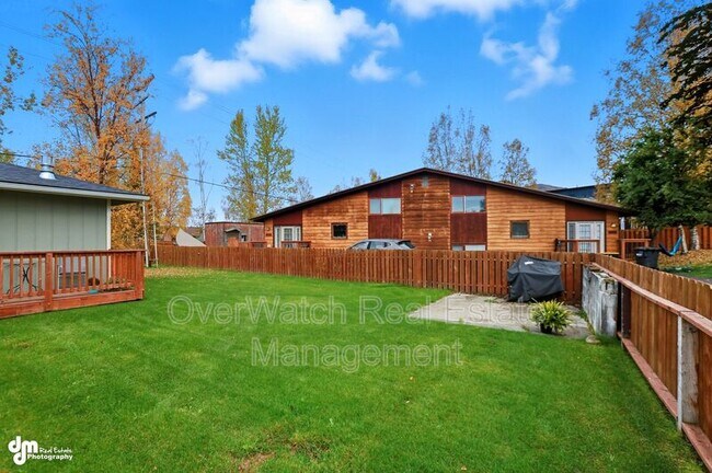 Building Photo - 8609 Augusta Cir