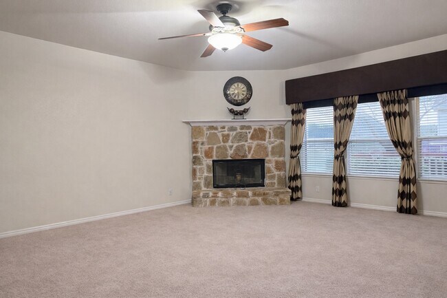 Building Photo - 169 Red Hawk Ridge