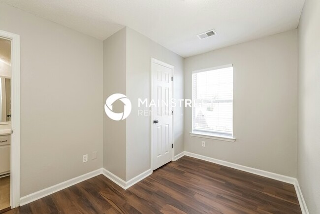 Building Photo - 4834 Royal Hills Cv