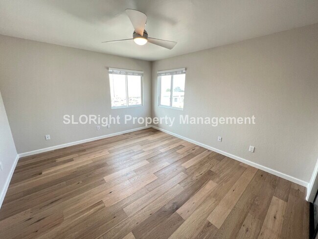 Building Photo - AVAILABLE SEPTEMBER- Upper Level Apartment in Pismo Beach - 1 Bedroom / 1 Bathroom