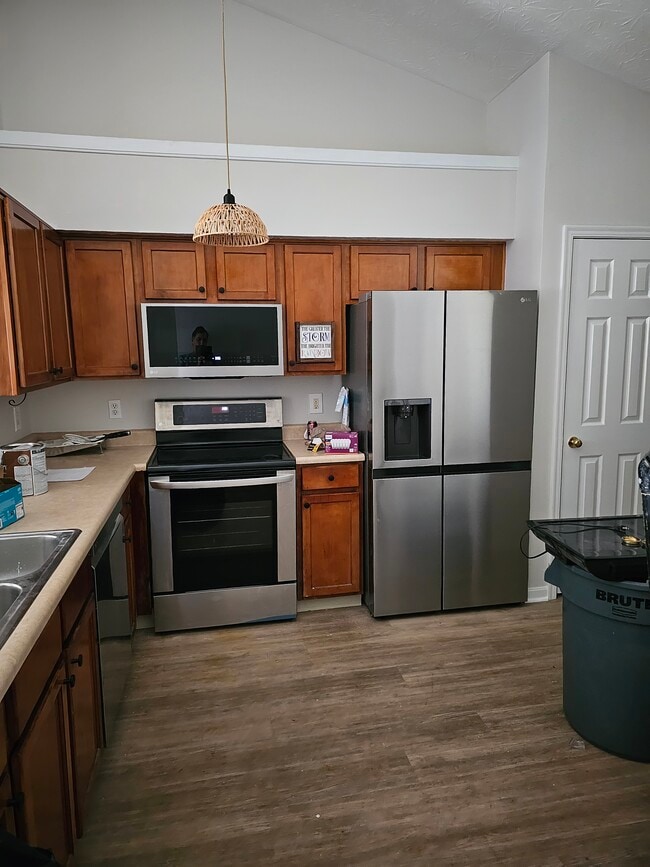 Building Photo - 251 Doublegate Dr