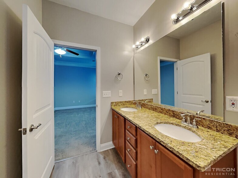 Building Photo - 506 Airdale Ln