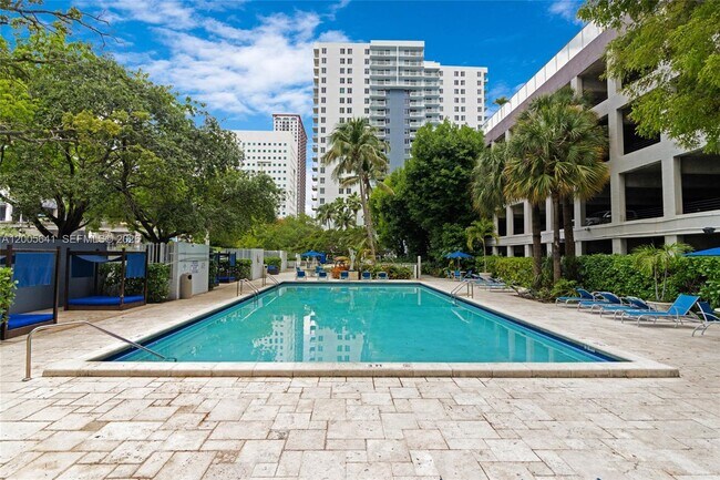 Building Photo - 850 N Miami Ave