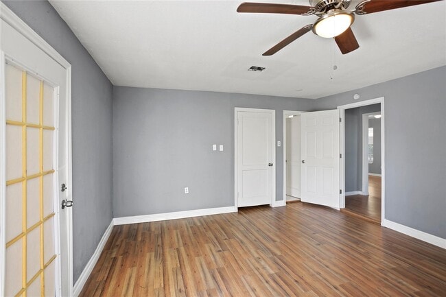 Building Photo - 1135 3rd Ave N
