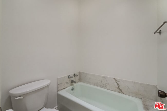 Building Photo - 11805 Mayfield Ave