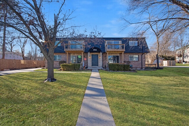 Building Photo - 204 Elmhurst Ct