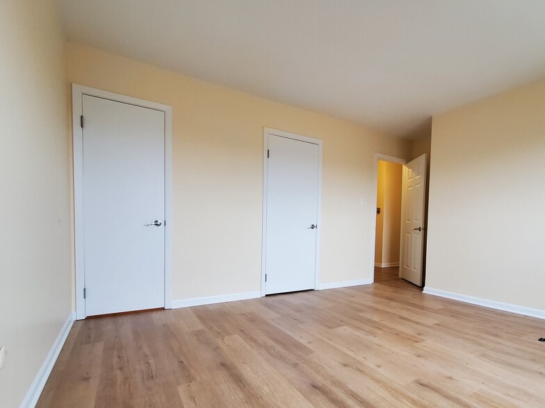 Master Bedroom - 8974 N Western Ave