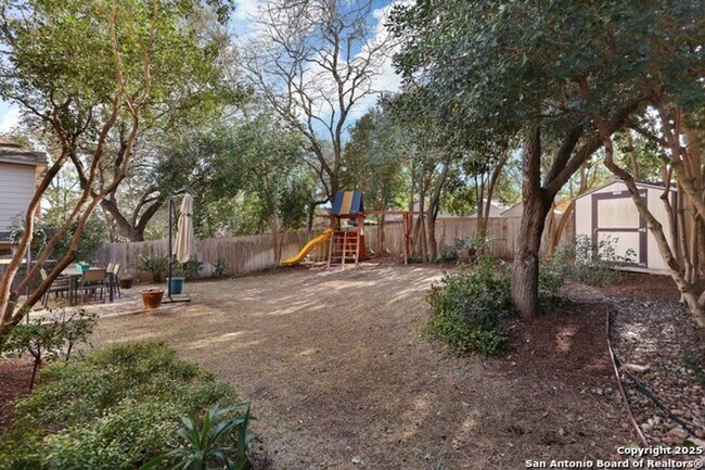 Building Photo - Charming 5-Bedroom Home for Rent in Gated ...