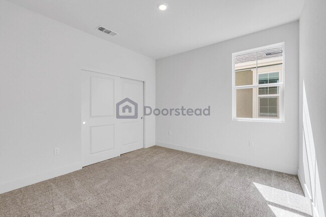 Building Photo - 7268 Wishwood Pl