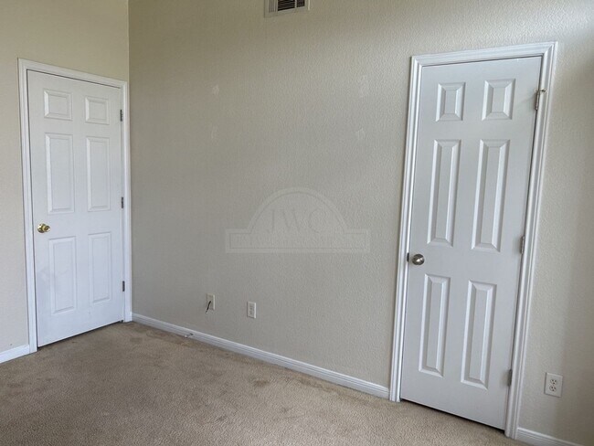 Building Photo - 6109 Lolly Loop