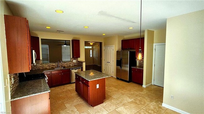 Building Photo - 1507 Elderberry Rd