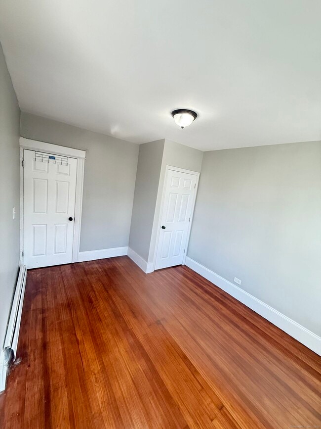 Building Photo - 426 Benham Ave
