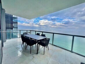 Building Photo - 17121 Collins Ave