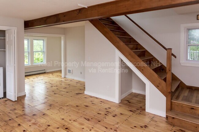 Building Photo - 11 Washington Rd