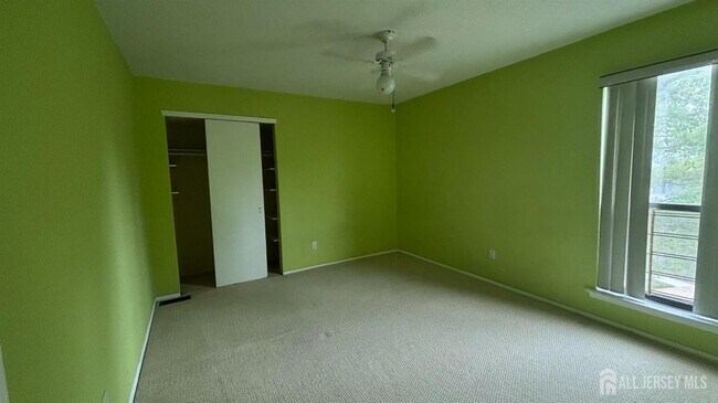 Building Photo - 178 Linda Ln