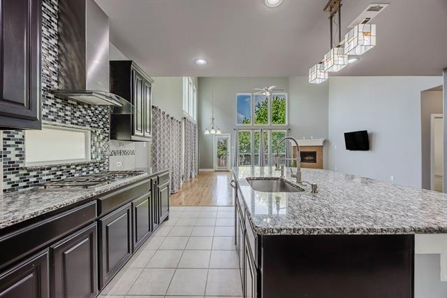 Building Photo - 15516 Mayflower Trail