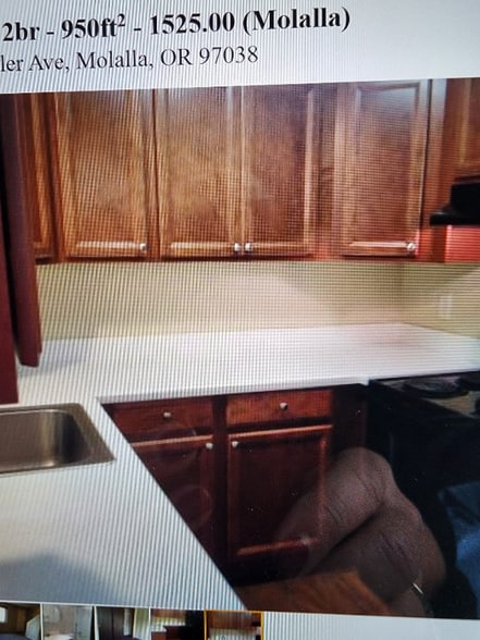 Building Photo - 430 Metzler St