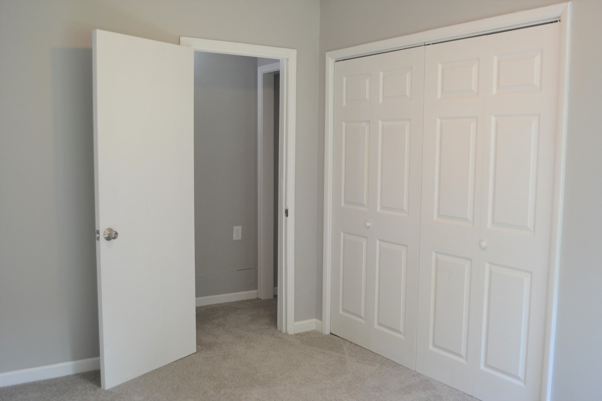 Building Photo - 1375 Nelms Dr