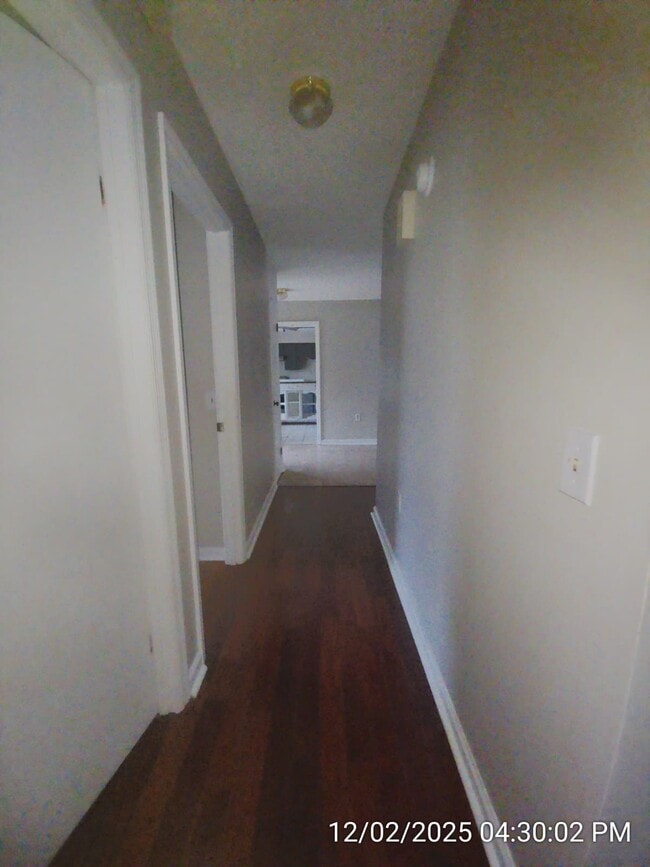 Building Photo - 1017 Varnedoe St