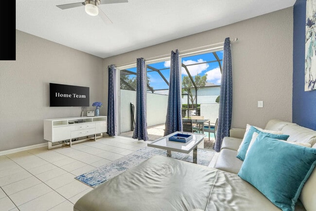 Building Photo - 2530 Maneshaw Ln