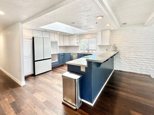 Building Photo - Beautifully Updated & Remodeled Single-Story Country Home with Detached Guest Home Unit on Gated ...