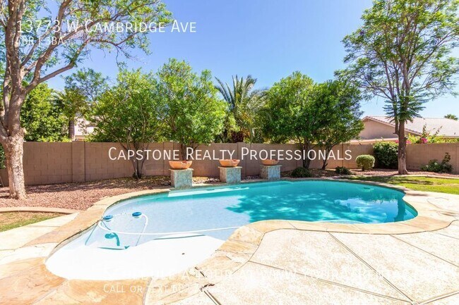 Building Photo - 13773 W Cambridge Ave