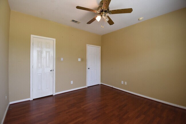 Building Photo - 13102 N Bellaire Estates Dr