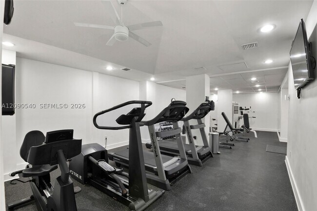 Building Photo - 6450 Collins Ave