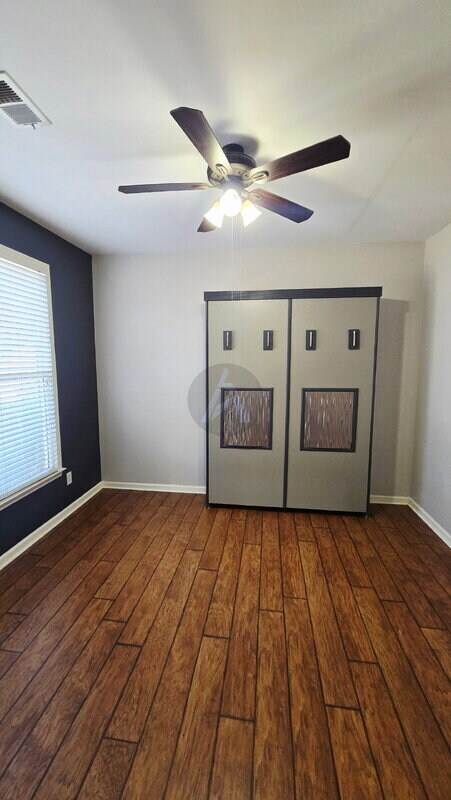 Building Photo - 203 Elmbrook Ln