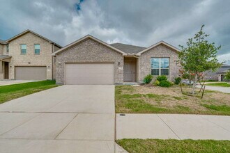 Building Photo - Charming 4-Bedroom Home in Eagle Mountain-...