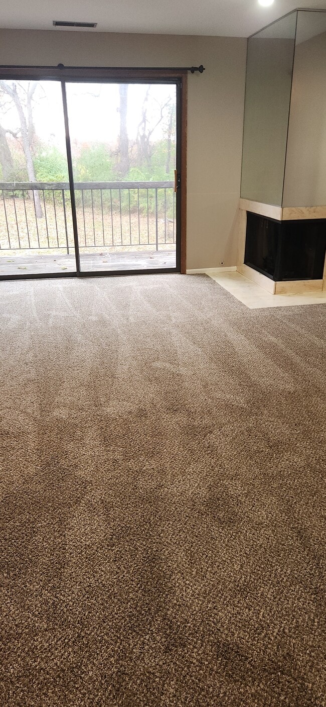 Building Photo - 37 Creekside Cir