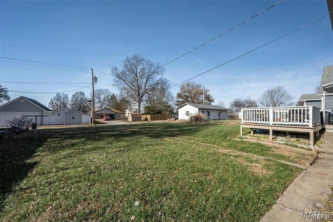 Building Photo - 405 N Moore St