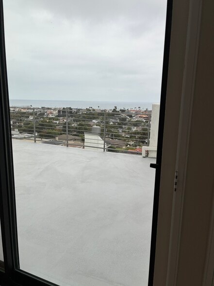 ocean view deck - downstairs - 736 Gould Ave