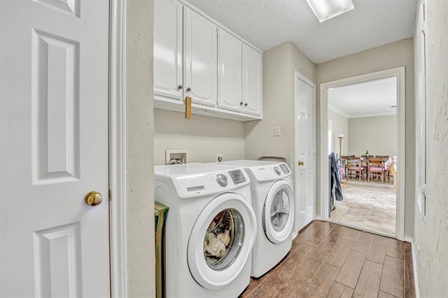Building Photo - 5403 Linden Ct