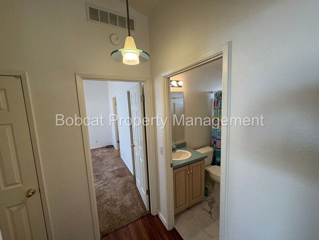 Building Photo - 1129 Gambrel Dr
