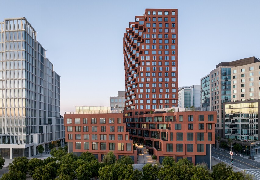 Building Photo - The Canyon