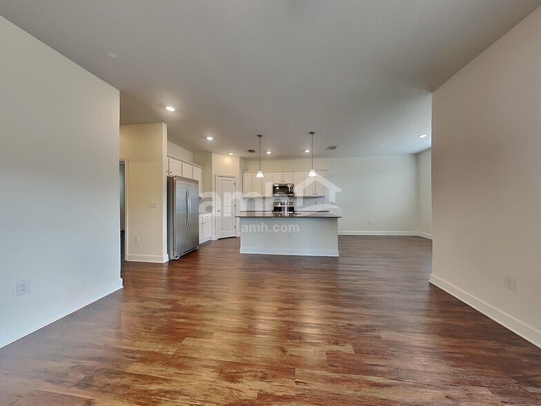 Building Photo - 2108 Saffron Walden Dr