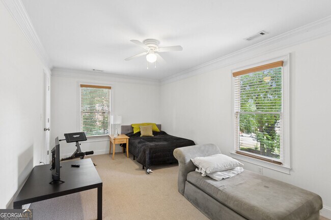 Building Photo - 649 Peeples St SW