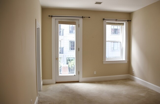 Building Photo - 63 St Botolph St